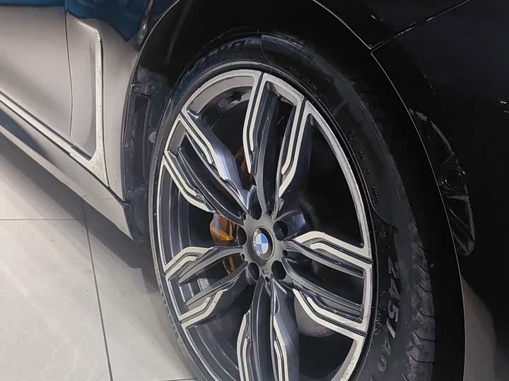 BMW 7-Series 2018 740 Li x Drive M — фото 12