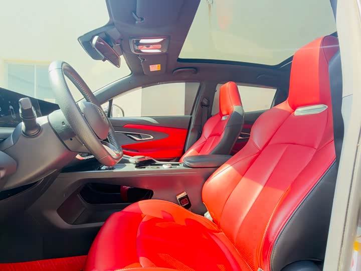 Changan UNI-T 2020 1.5 T Premium — фото 4