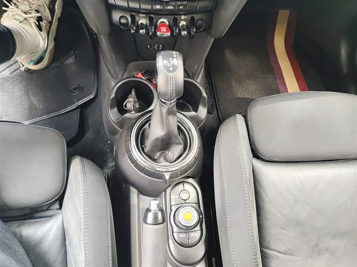 MINI Hatch — фото 14