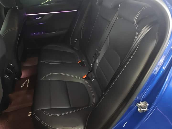 Jaguar XEL 2020 2.0 T 200 PS R-DYNAMIC — фото 17