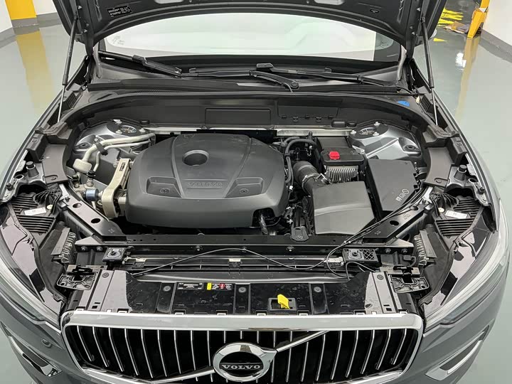 Volvo XC60 2021 T 5 4 WD — фото 13