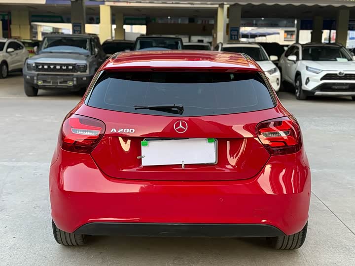 Mercedes-Benz A-Class 2016 A 200 — фото 5