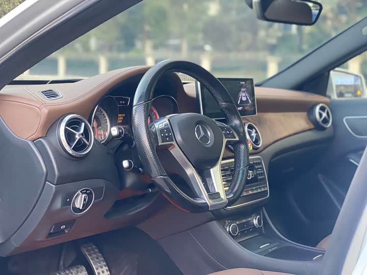 Mercedes-Benz GLA 2015 GLA 260 4 MATIC — фото 9