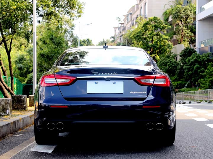 Maserati Quattroporte — фото 4