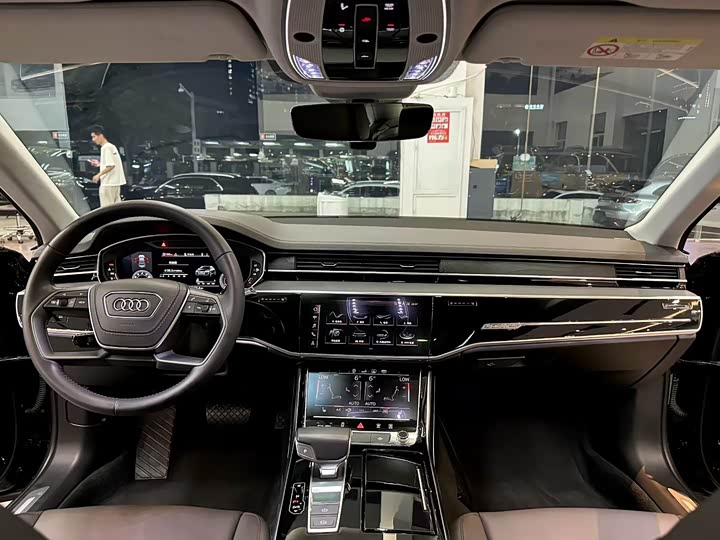 Audi A8 2018 A 8 L 55 TFSI quattro — фото 9