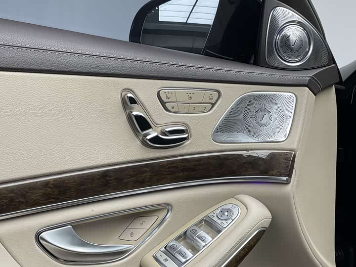 Mercedes-Benz S-Class S 320 L — фото 17