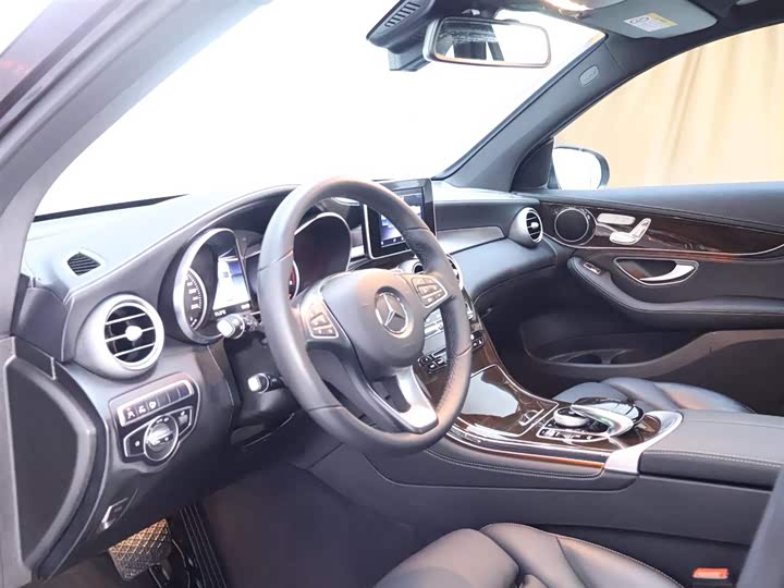 Mercedes-Benz GLC 2019 GLC 260 L 4 MATIC Luxury — фото 11