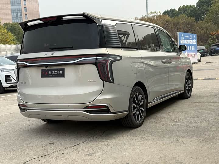 Hongqi HQ9 2023 2.0 T — фото 4