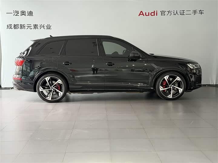 Audi SQ7 2024 4.0 TFSI — фото 3