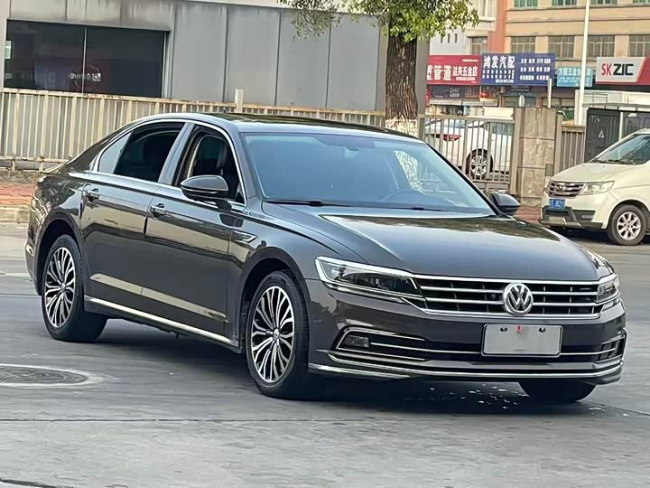 Volkswagen Phideon — фото 3