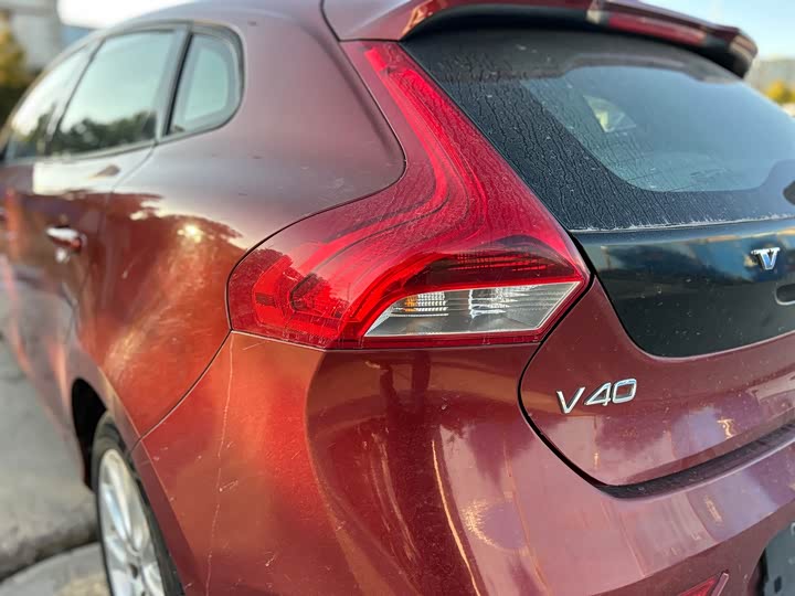 Volvo V40 2015 1.6 T — фото 8