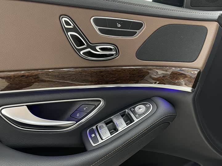 Mercedes-Benz S-Class 2017 S 320 L — фото 15