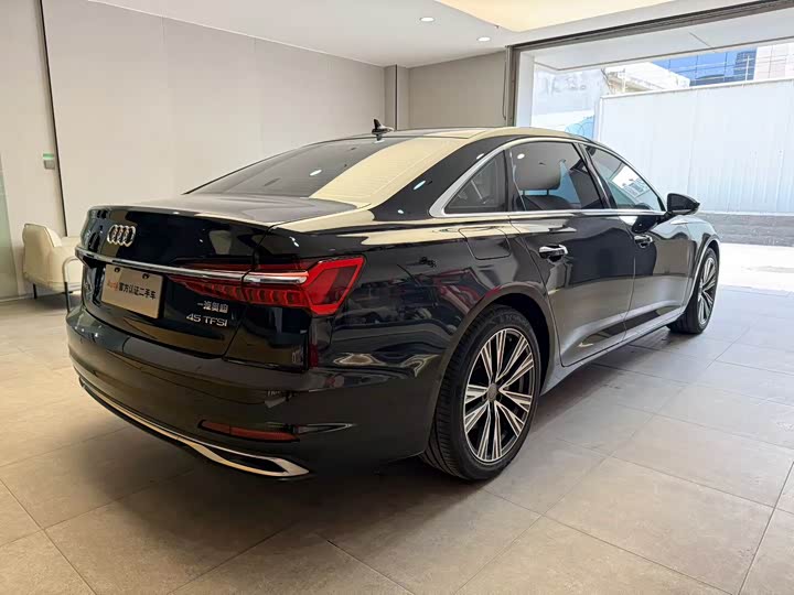 Audi A6L 2024 45 TFSI — фото 5