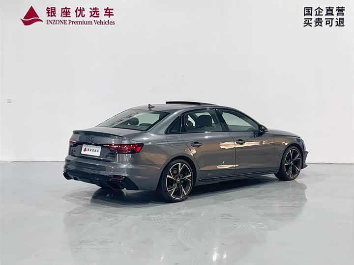 Audi A4L 2024 40 TFSI quattro RS — фото 5