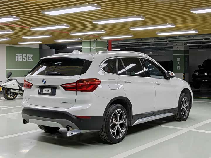 BMW X1 2019 x Drive 20 Li — фото 7