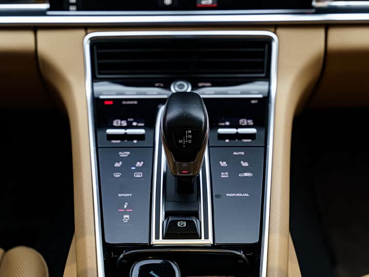 Porsche Panamera 2017 Panamera 4 Sport Turismo 3.0 T — фото 11
