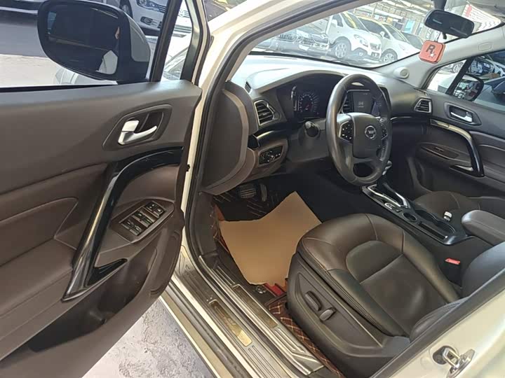 Trumpchi GS4 2017 235 T AT 2 WD — фото 16