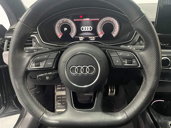 Audi A4L 2024 40 TFSI quattro RS — фото 8