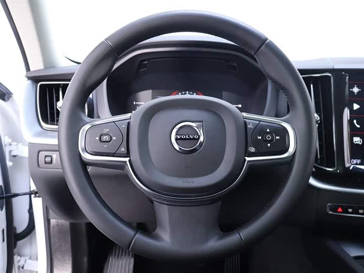 Volvo XC60 2020 T 5 4 WD — фото 16