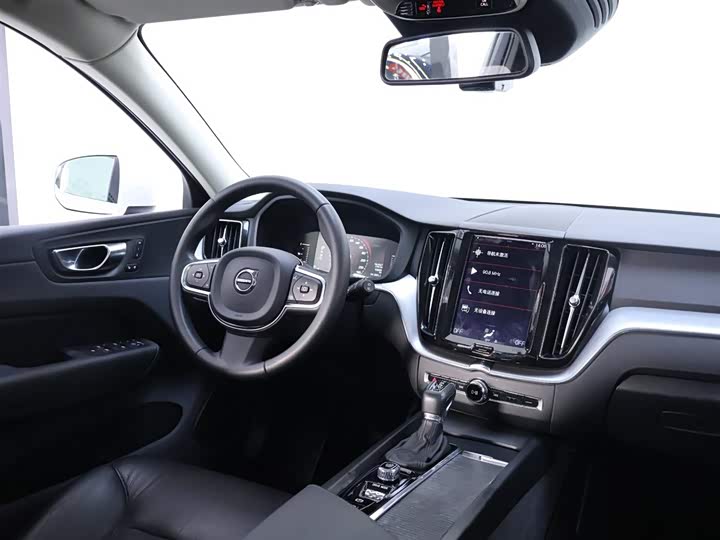 Volvo XC60 2020 T 5 4 WD — фото 14