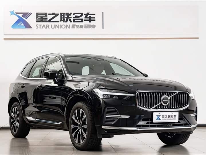 Volvo XC60 2025 B 5 4 WD — фото 5