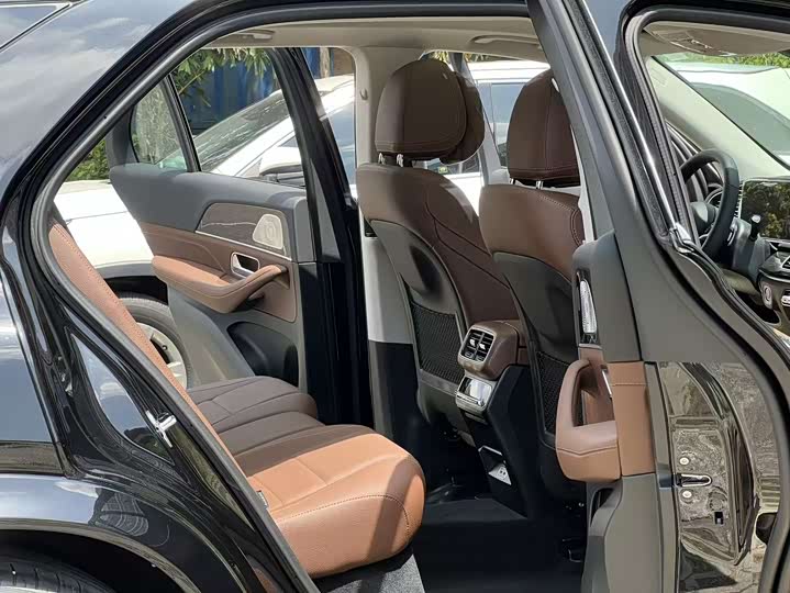 Mercedes-Benz GLE — фото 13