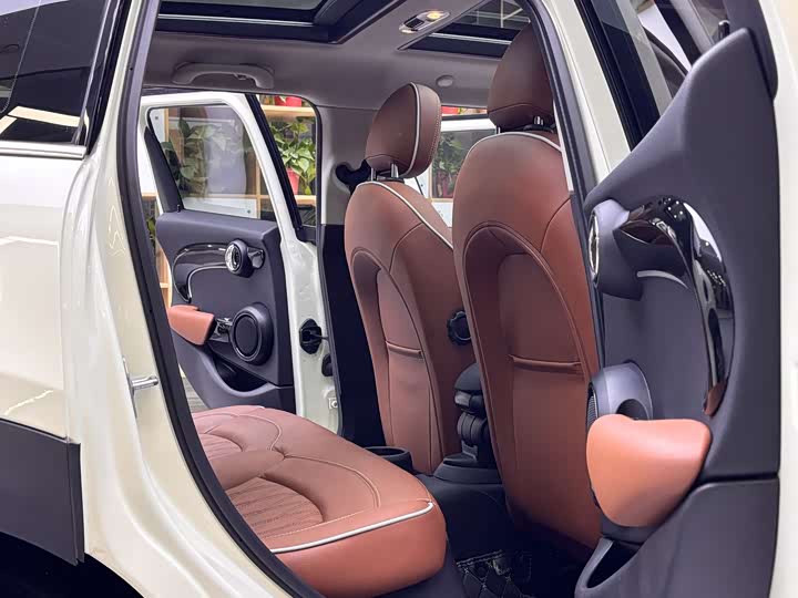 MINI Hatch — фото 12