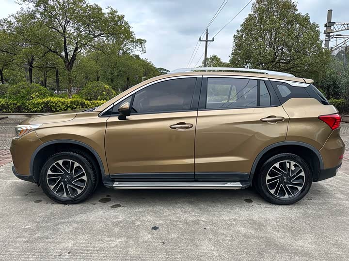 Trumpchi GS4 2017 200 T MT 2 WD — фото 10