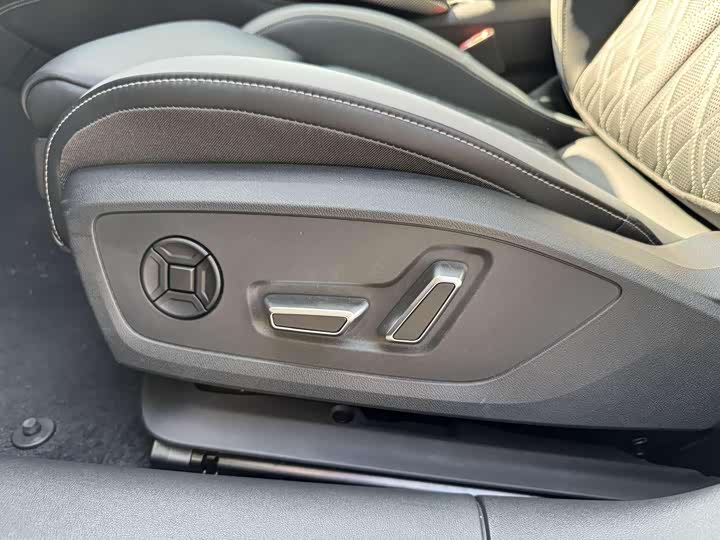 Audi A5L 2026 2.0 T quattro — фото 9