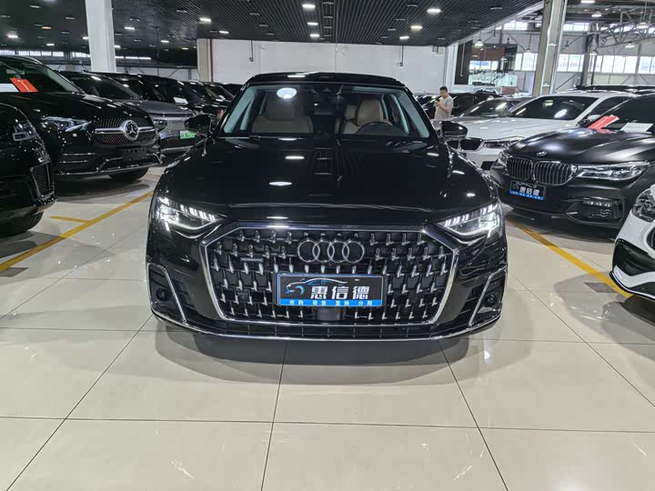 Audi A8 2023 A 8 L 50 TFSI quattro — фото 2