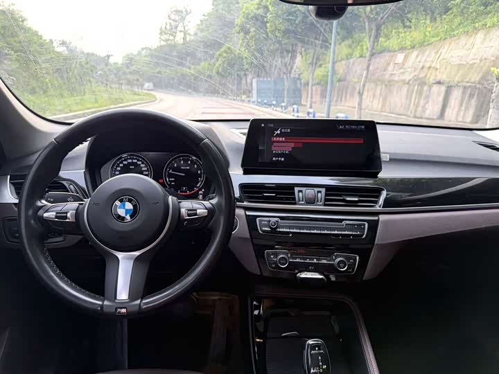 BMW X1 2020 s Drive 20 Li — фото 8