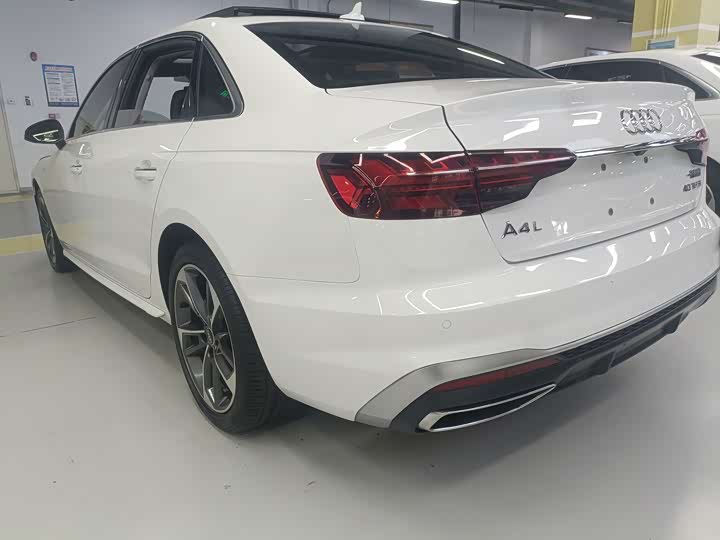 Audi A4L 40 TFSI стиль-динамик — фото 9