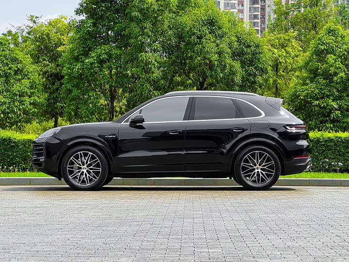 Porsche Cayenne 2025 Cayenne E-Hybrid 2.0 T — фото 3