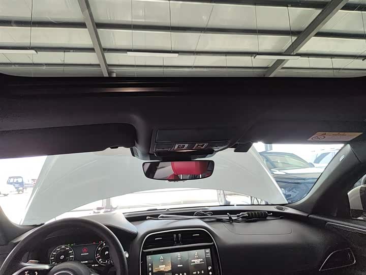 Jaguar XEL 2021 2.0 T 250 PS R-DYNAMIC S — фото 18