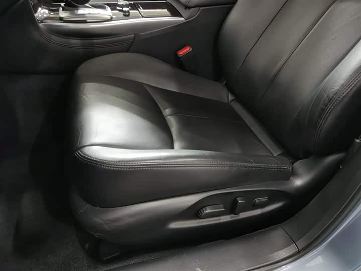 Infiniti Q70 2019 Q 70 L 2.0 T — фото 20