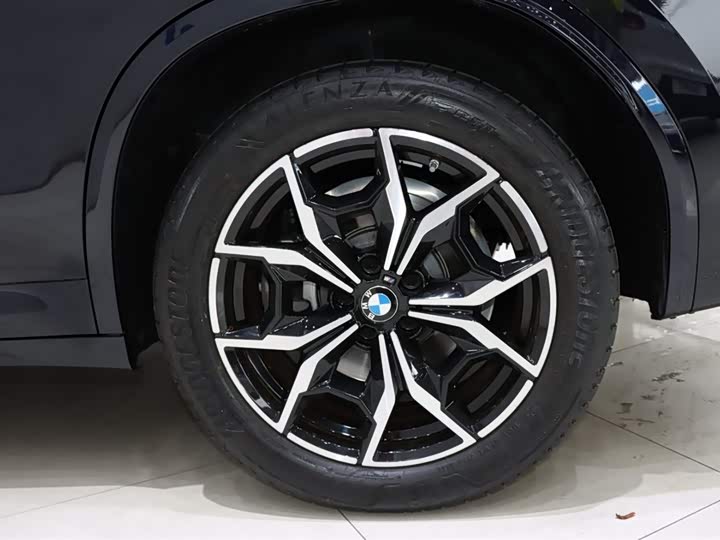 BMW X3 2023 x Drive 25i M — фото 20
