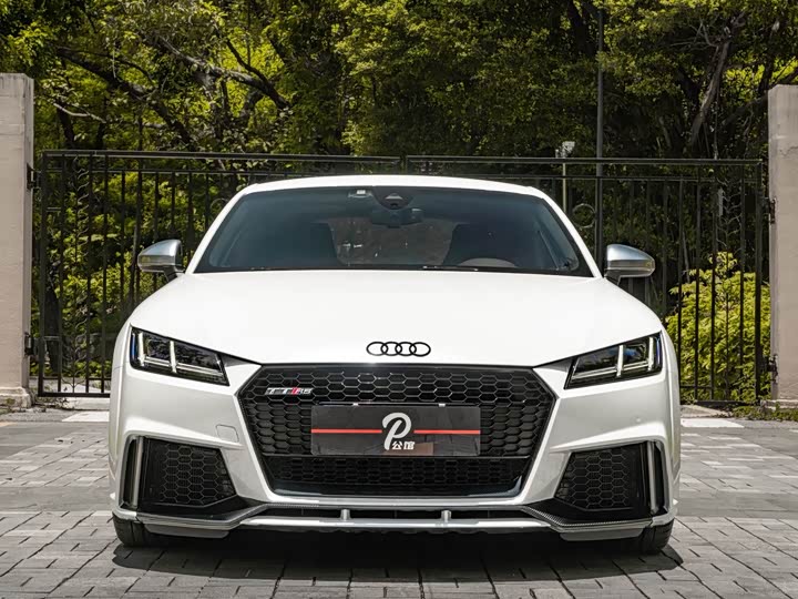 Audi TT 2017 TT RS 2.5 T Coupe — фото 6