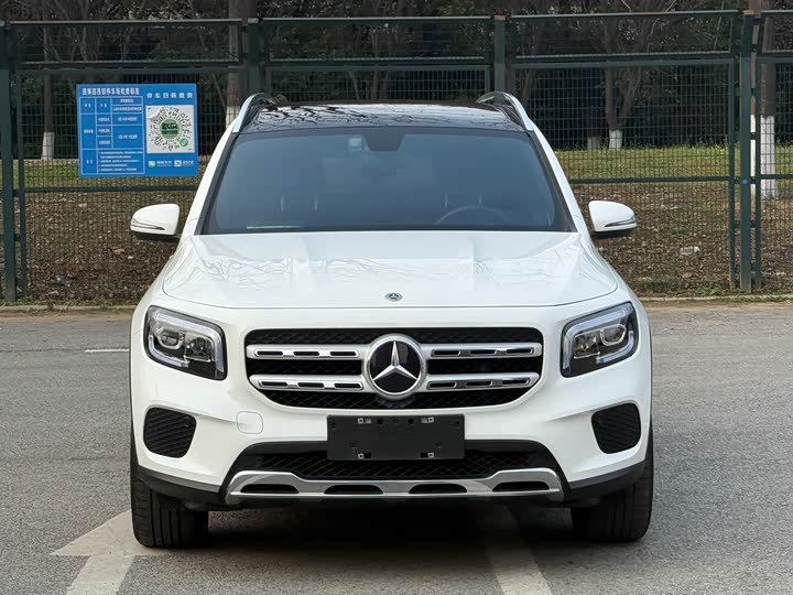 Mercedes-Benz GLB 2023 GLB 200 — фото 2
