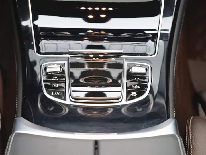 Mercedes-Benz GLC 2021 GLC 260 L 4 MATIC — фото 21