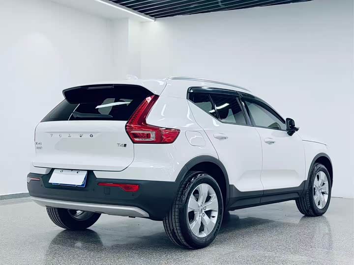 Volvo XC40 2022 T 4 WD — фото 6