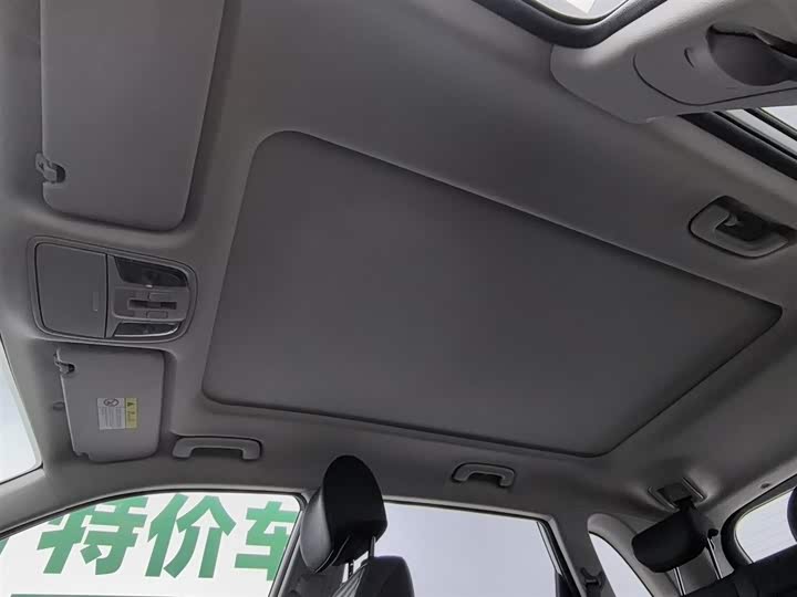Kia Sportage — фото 14