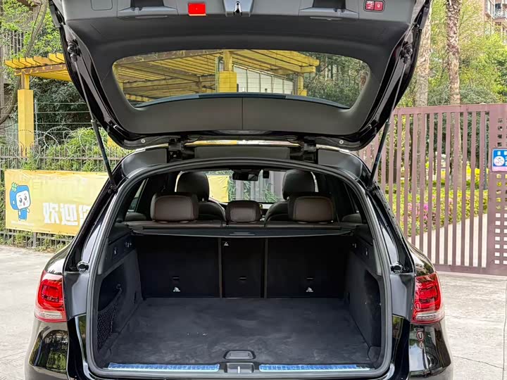 Mercedes-Benz GLC 2020 GLC 300 L 4 MATIC Luxury — фото 11