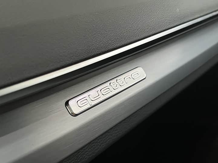 Audi Q5L 2024 40 TFSI — фото 22