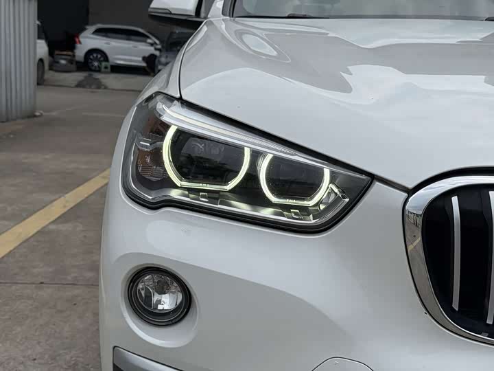 BMW X1 2019 s Drive 18 Li — фото 17
