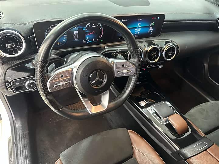 Mercedes-Benz A-Class 2019 A 200 L — фото 22