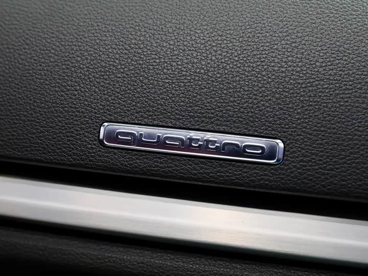 Audi S3 2019 S 3 2.0 T Limousine — фото 14