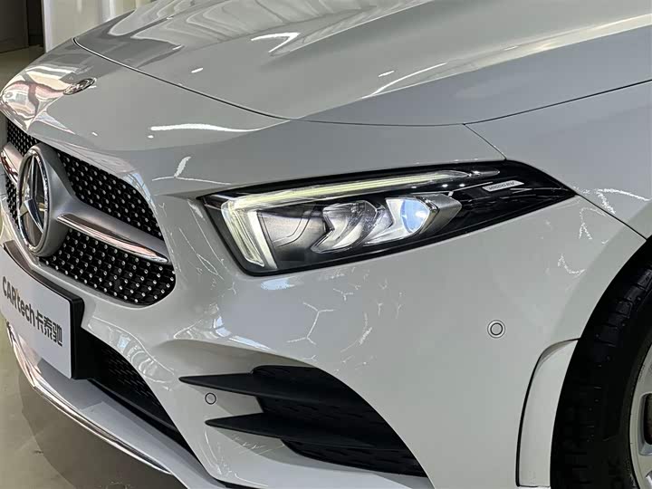 Mercedes-Benz A-Class 2019 A 200 L — фото 11
