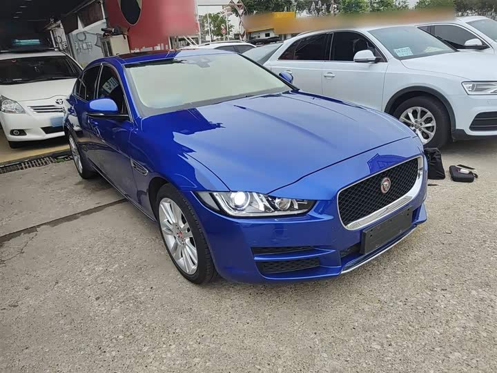 Jaguar XEL 2019 2.0 T 200 PS — фото 4
