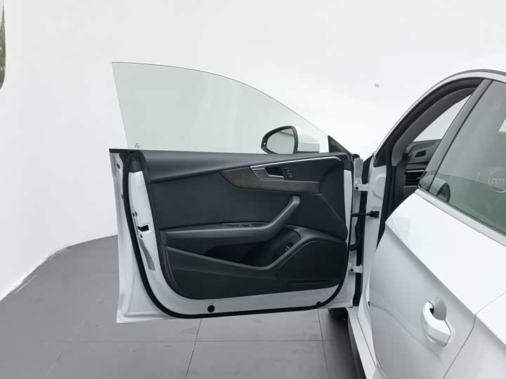 Audi A5 Sportback 40 TFSI стиль — фото 8