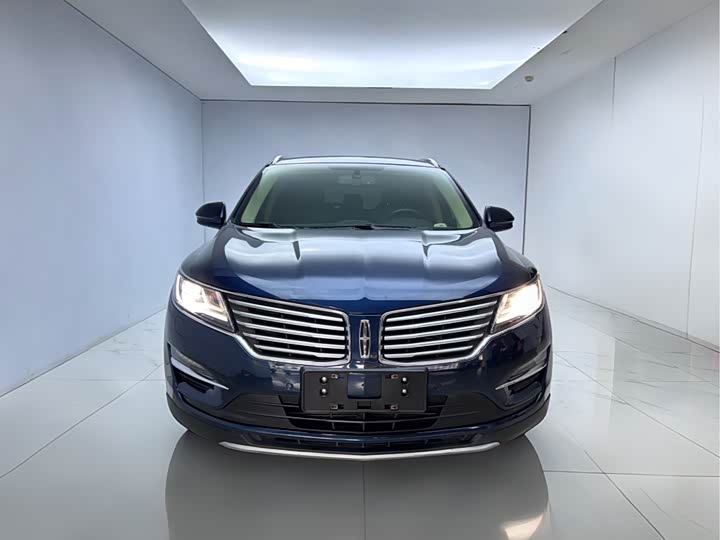 Lincoln MKC 2017 2.0 T 4 WD — фото 2